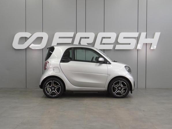 Smart Fortwo III с пробегом 2020 года, цена 2 299 000 рублей, 44908 км, хэтчбек, Автокод Объявления