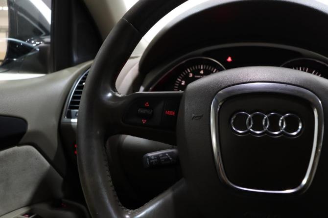 Audi Q7 I (4L) с пробегом 2008 года, цена 1 176 000 рублей, 330000 км, внедорожник, Автокод Объявления