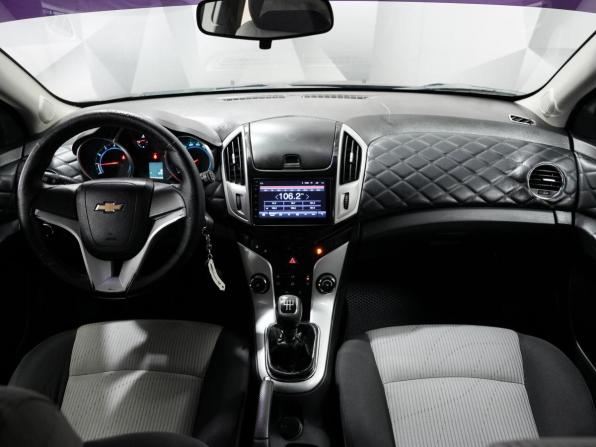 Chevrolet Cruze I Рестайлинг с пробегом 2013 года, цена 550 000 рублей, 260917 км, хэтчбек, Автокод Объявления