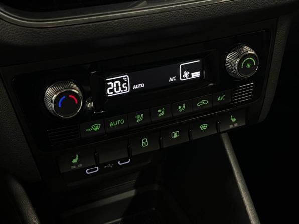 Skoda Rapid II с пробегом 2021 года, цена 1 996 000 рублей, 48743 км, лифтбек, Автокод Объявления