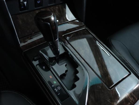 Toyota Camry VII (XV50) Рестайлинг с пробегом 2015 года, цена 1 890 000 рублей, 195630 км, седан, Автокод Объявления