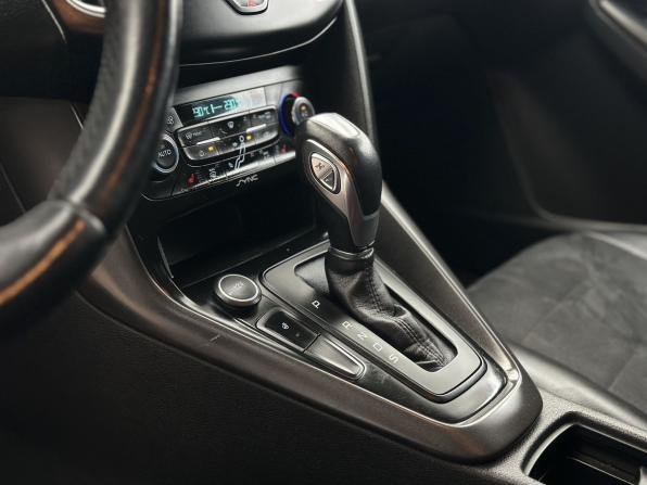 Ford Focus III Рестайлинг с пробегом 2017 года, цена 1 220 000 рублей, 97799 км, хэтчбек, Автокод Объявления