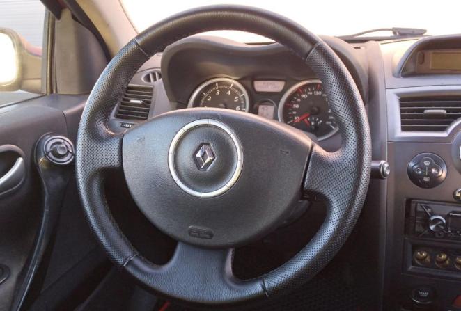Renault Megane II Рестайлинг с пробегом 2008 года, цена 400 000 рублей, 201544 км, седан, Автокод Объявления
