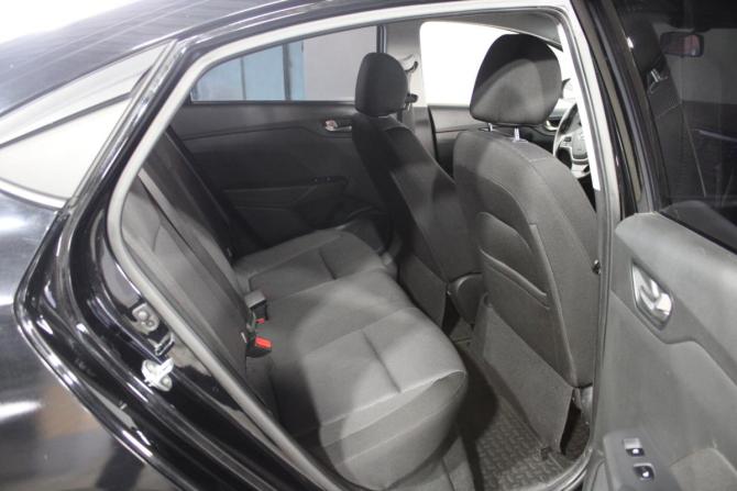 Hyundai Solaris II с пробегом 2019 года, цена 1 380 000 рублей, 57000 км, седан, Автокод Объявления