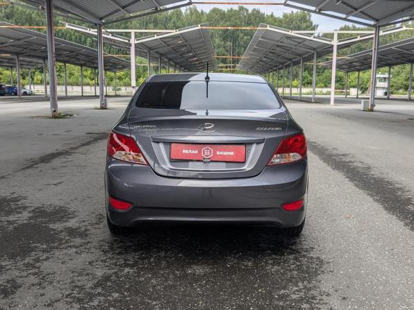 Hyundai Solaris I с пробегом 2012 года, цена 648 900 рублей, 204000 км, седан, Автокод Объявления