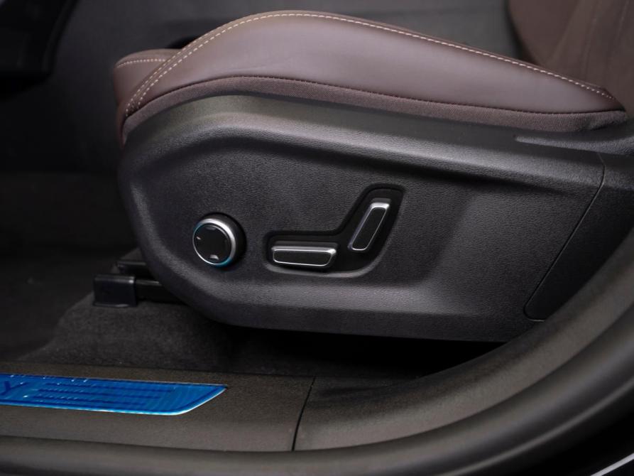 Geely Monjaro I Рестайлинг 2 Москва  - изображение 24