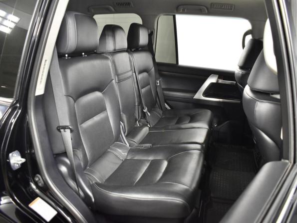 Toyota Land Cruiser 200 Series Рестайлинг 2 с пробегом 2018 года, цена 6 620 900 рублей, 125115 км, внедорожник, Автокод Объявления