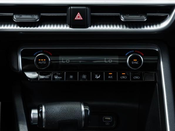 Kia K5 II с пробегом 2020 года, цена 2 199 000 рублей, 94548 км, седан, Автокод Объявления