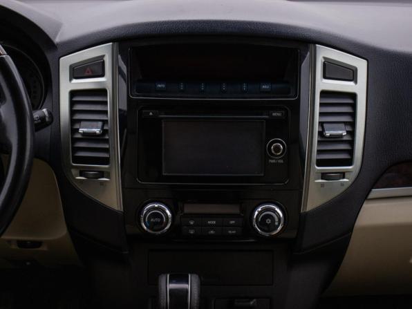 Mitsubishi Pajero IV Рестайлинг 2 с пробегом 2017 года, цена 2 880 000 рублей, 122500 км, внедорожник, Автокод Объявления