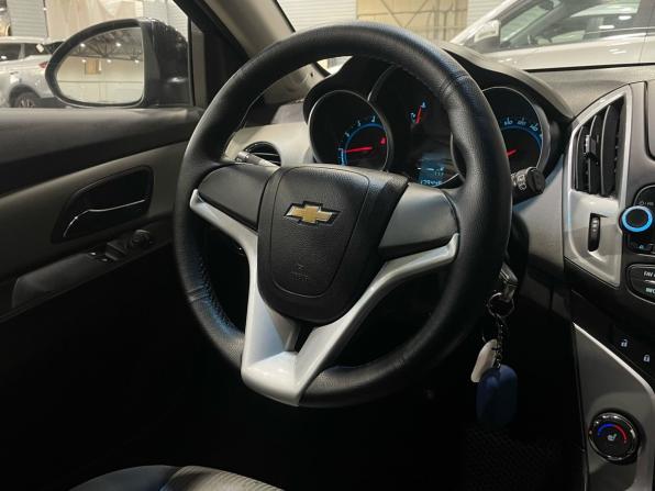 Chevrolet Cruze I Рестайлинг с пробегом 2013 года, цена 650 000 рублей, 179447 км, хэтчбек, Автокод Объявления