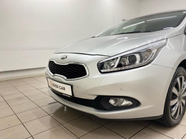 Kia Ceed II с пробегом 2014 года, цена 1 050 000 рублей, 71188 км, хэтчбек, Автокод Объявления
