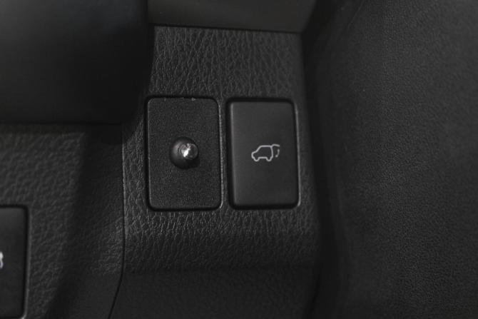 Toyota RAV4 IV (XA40) Рестайлинг с пробегом 2019 года, цена 2 609 000 рублей, 153000 км, внедорожник, Автокод Объявления
