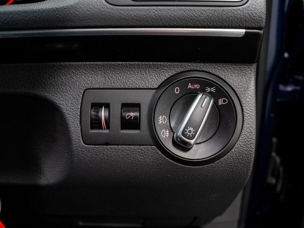 Volkswagen Touran I Рестайлинг 2 с пробегом 2014 года, цена 1 090 000 рублей, 80600 км, компактвэн, Автокод Объявления