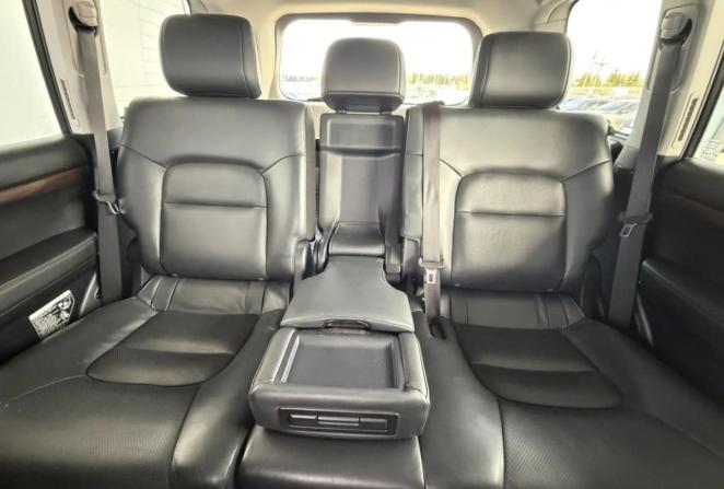 Toyota Land Cruiser 200 Series Рестайлинг 2 с пробегом 2015 года, цена 5 717 000 рублей, 140586 км, внедорожник, Автокод Объявления
