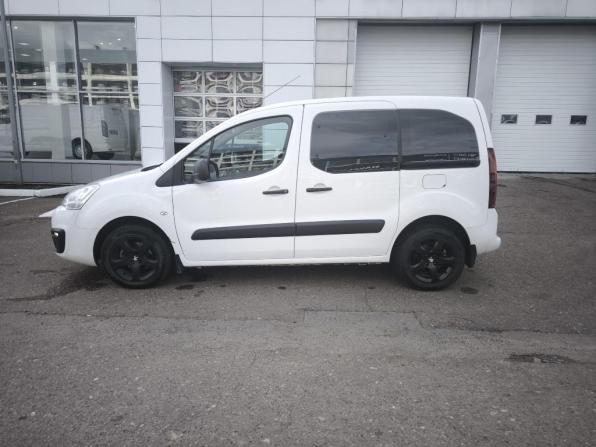 Peugeot Partner II Рестайлинг 2 с пробегом 2022 года, цена 1 675 000 рублей, 182506 км, компактвэн, Автокод Объявления