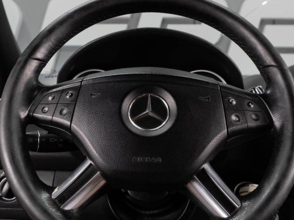 Mercedes-Benz M-Класс II (W164) Рестайлинг с пробегом 2008 года, цена 1 300 000 рублей, 271282 км, внедорожник, Автокод Объявления