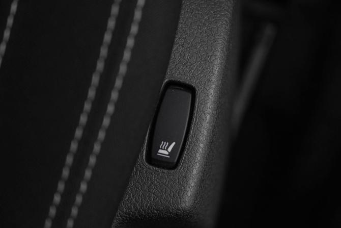 Renault Logan II с пробегом 2017 года, цена 889 000 рублей, 109000 км, седан, Автокод Объявления