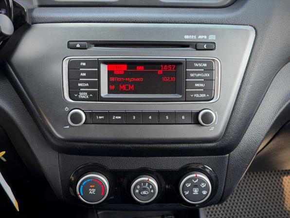 Kia Rio III Рестайлинг с пробегом 2015 года, цена 980 000 рублей, 98102 км, седан, Автокод Объявления