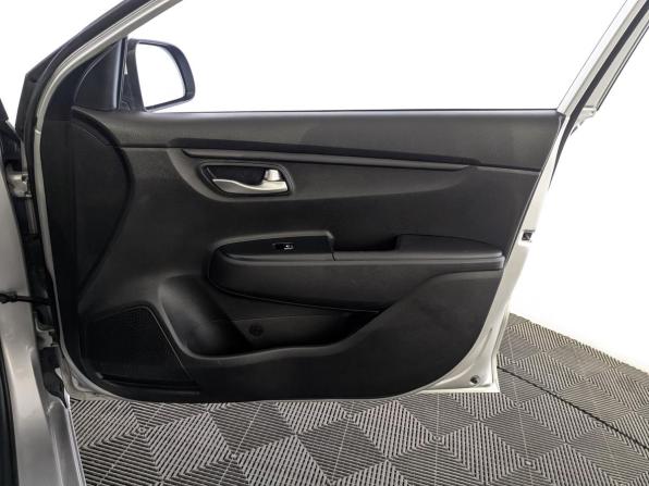 Kia Rio IV с пробегом 2017 года, цена 1 225 000 рублей, 95319 км, седан, Автокод Объявления