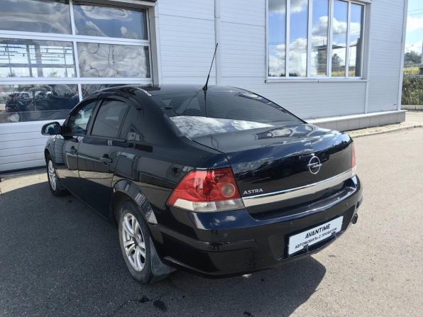 Opel Astra H Рестайлинг с пробегом 2011 года, цена 550 000 рублей, 222000 км, седан, Автокод Объявления