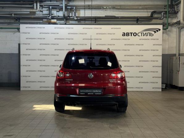 Volkswagen Tiguan I с пробегом 2011 года, цена 999 000 рублей, 179000 км, внедорожник, Автокод Объявления