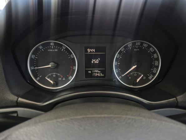 Skoda Octavia II (A5) Рестайлинг с пробегом 2013 года, цена 649 000 рублей, 173463 км, лифтбек, Автокод Объявления