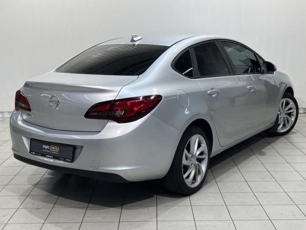 Opel Astra J с пробегом 2012 года, цена 725 000 рублей, 234332 км, хэтчбек, Автокод Объявления