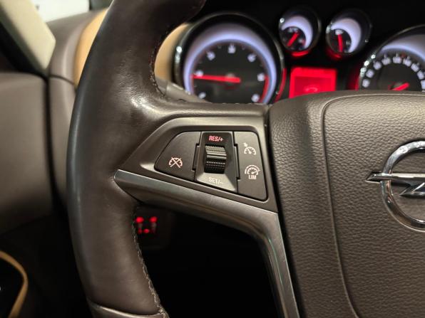 Opel Zafira C с пробегом 2013 года, цена 1 199 000 рублей, 154000 км, минивэн, Автокод Объявления