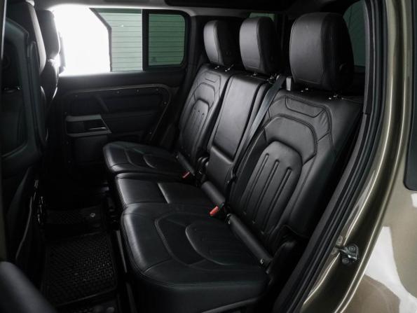 Land Rover Defender II с пробегом 2020 года, цена 4 999 000 рублей, 103676 км, внедорожник, Автокод Объявления