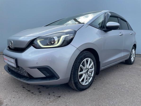 Honda Fit IV с пробегом 2020 года, цена 1 370 000 рублей, 72048 км, хэтчбек, Автокод Объявления