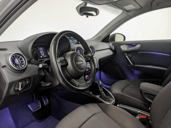 Audi A1 I (8X) Рестайлинг с пробегом 2015 года, цена 1 490 000 рублей, 74255 км, хэтчбек, Автокод Объявления