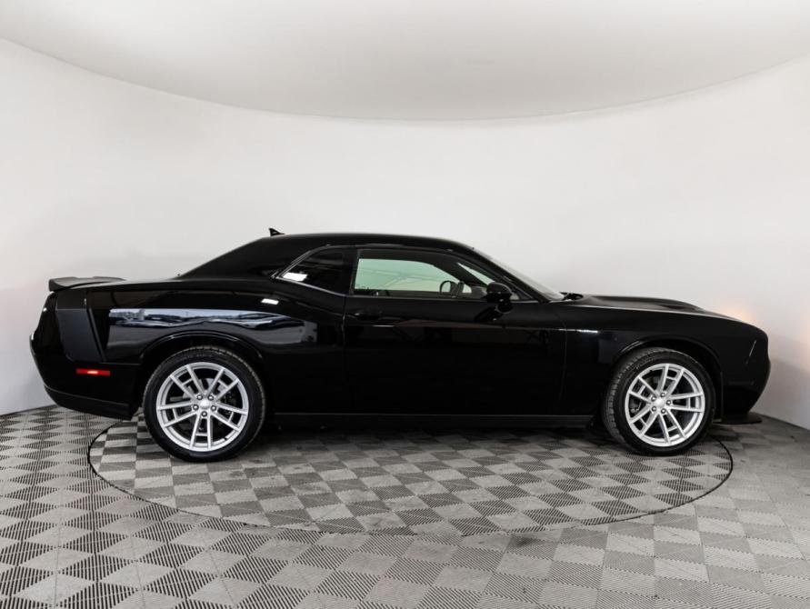 Dodge Challenger III Рестайлинг 2 Санкт-Петербург  - изображение 7