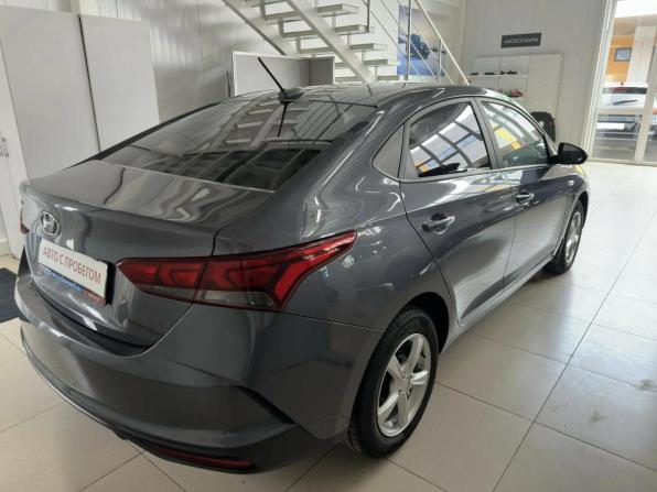 Hyundai Solaris II Рестайлинг с пробегом 2021 года, цена 1 438 000 рублей, 105000 км, седан, Автокод Объявления