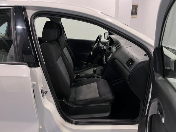 Volkswagen Polo V с пробегом 2012 года, цена 410 000 рублей, 184277 км, седан, Автокод Объявления