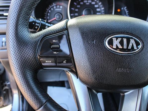 Kia Rio III с пробегом 2013 года, цена 690 000 рублей, 242000 км, седан, Автокод Объявления
