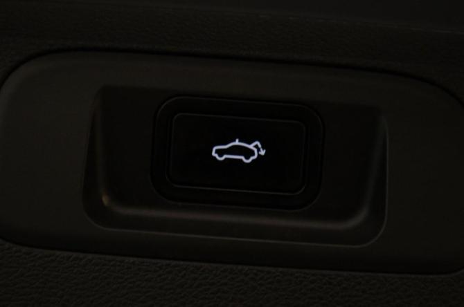 Geely Coolray I Рестайлинг 2 с пробегом 2023 года, цена 1 849 000 рублей, 130000 км, внедорожник, Автокод Объявления