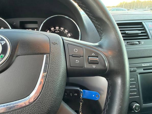 Skoda Yeti I с пробегом 2013 года, цена 845 000 рублей, 168500 км, внедорожник, Автокод Объявления