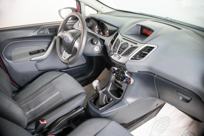 Ford Fiesta Mk6 с пробегом 2009 года, цена 359 000 рублей, 220117 км, хэтчбек, Автокод Объявления