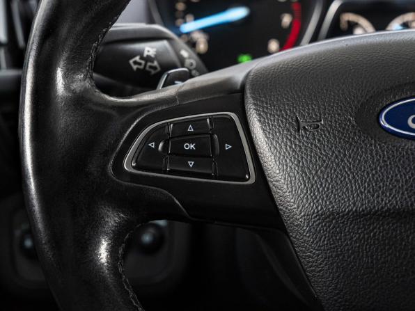 Ford Kuga II Рестайлинг с пробегом 2017 года, цена 1 839 000 рублей, 187457 км, внедорожник, Автокод Объявления