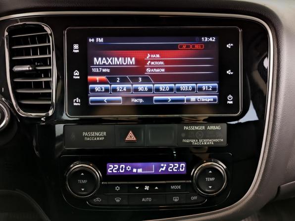 Mitsubishi Outlander III Рестайлинг 2 с пробегом 2017 года, цена 2 100 000 рублей, 113346 км, внедорожник, Автокод Объявления
