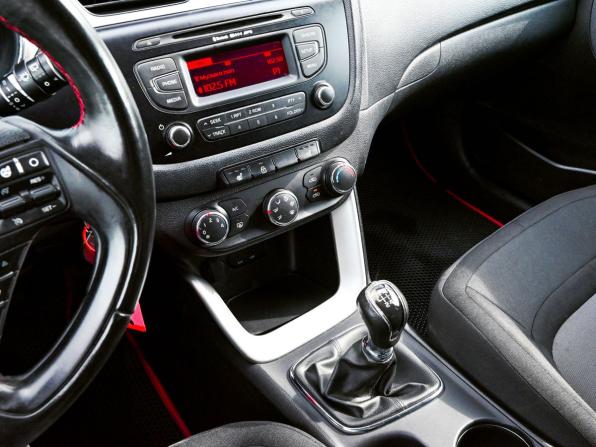 Kia Ceed II с пробегом 2014 года, цена 1 009 000 рублей, 143363 км, хэтчбек, Автокод Объявления