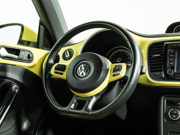 Volkswagen Beetle II (A5) с пробегом 2014 года, цена 1 450 000 рублей, 122713 км, хэтчбек, Автокод Объявления