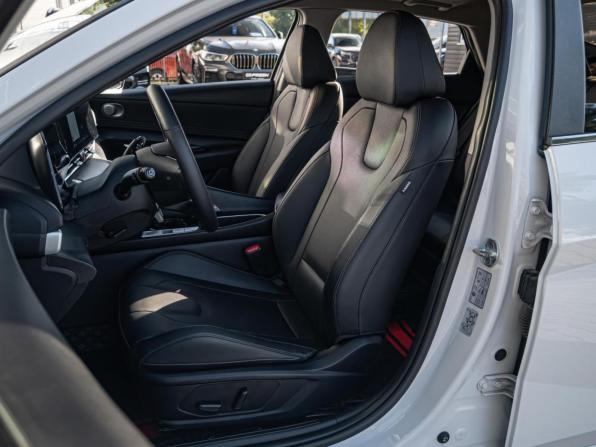 Hyundai Elantra VII (CN7) с пробегом 2022 года, цена 2 070 000 рублей, 49762 км, седан, Автокод Объявления