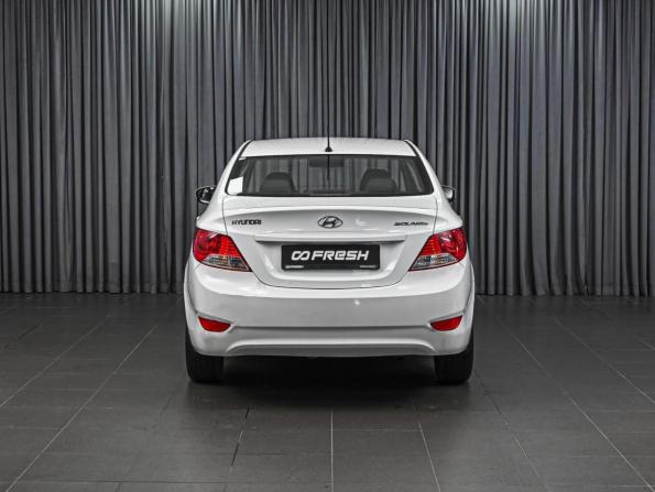 Hyundai Solaris I с пробегом 2013 года, цена 779 000 рублей, 117613 км, седан, Автокод Объявления