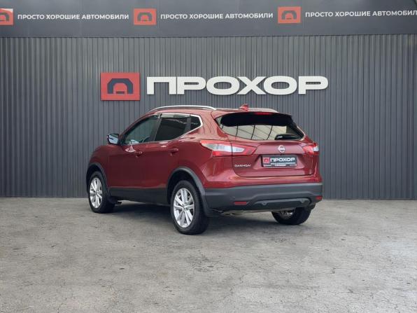 Nissan Qashqai II с пробегом 2017 года, цена 1 877 000 рублей, 100509 км, внедорожник, Автокод Объявления