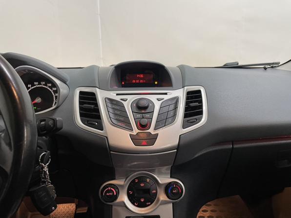Ford Fiesta Mk6 с пробегом 2011 года, цена 860 000 рублей, 103263 км, хэтчбек, Автокод Объявления