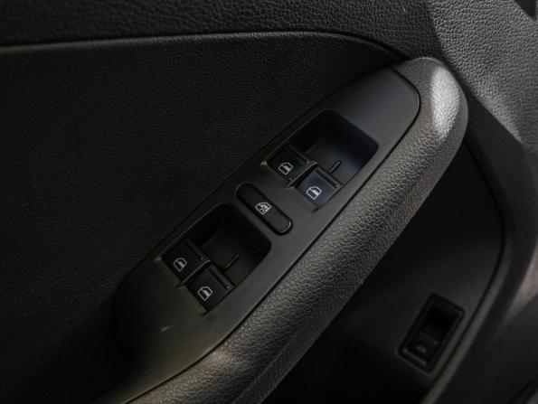 Volkswagen Jetta VI Рестайлинг с пробегом 2018 года, цена 1 495 000 рублей, 110179 км, седан, Автокод Объявления