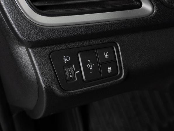 Hyundai Solaris II с пробегом 2018 года, цена 1 429 000 рублей, 69550 км, седан, Автокод Объявления