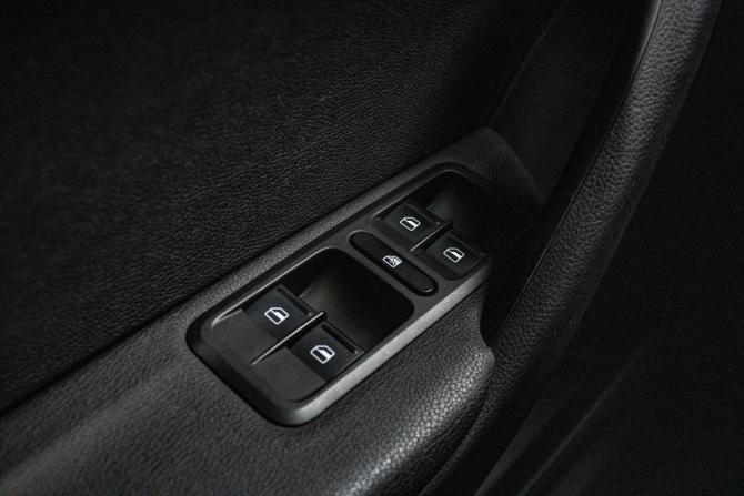 Skoda Yeti I Рестайлинг с пробегом 2014 года, цена 1 249 000 рублей, 81670 км, внедорожник, Автокод Объявления