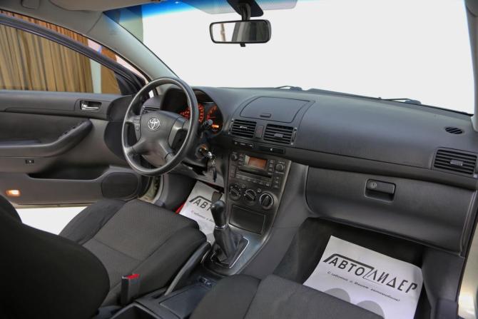 Toyota Avensis II Рестайлинг с пробегом 2008 года, цена 749 000 рублей, 235000 км, седан, Автокод Объявления